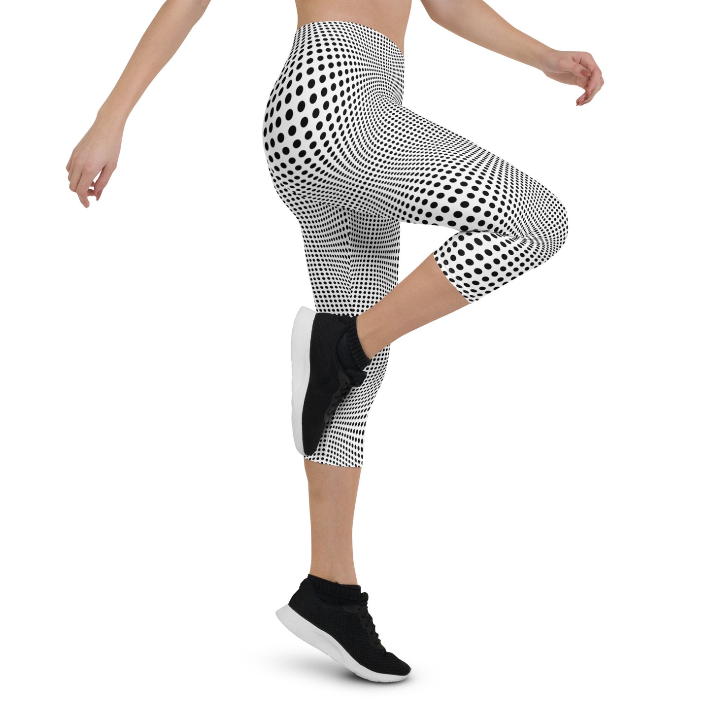 Everyday Optical Illusion Mid-Rise Capri Leggings