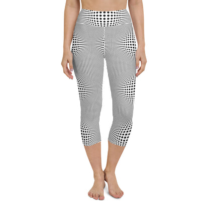 Everyday Optical Illusion Yoga Capri Leggings