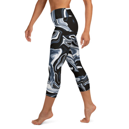 Everyday Liquid Metal Yoga Capri Leggings