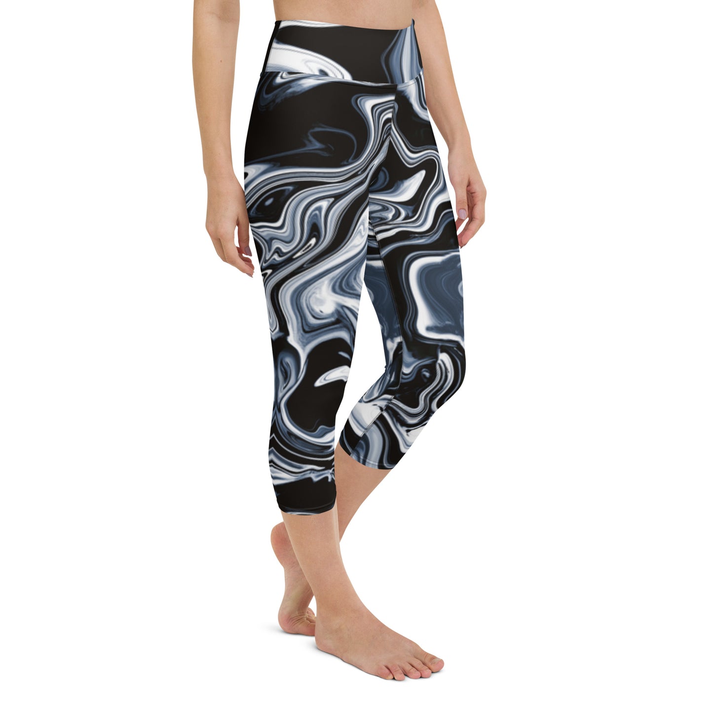 Everyday Liquid Metal Yoga Capri Leggings